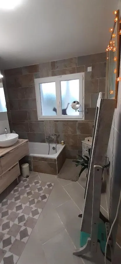 La Cle Des Anges Avec Piscine Chauffee Apartment Egliseneuve-pres-Billom Homestay